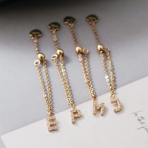 Anel inicial minimalista de ouro 14k com nome e alfabeto de 24 letras, corrente macia e ajustável, presente perfeito 213