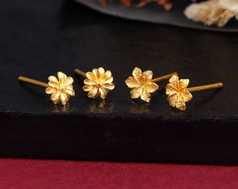 Pendientes de botón con mini margaritas de oro amarillo genuino de 24 k, oro macizo 999, tallados a mano. Regalo perfecto 223