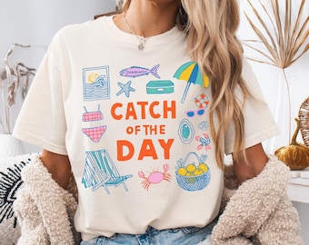 Comfort Colors Catch Of The Day Sunset Beach Shirt, Sea Animal Lover Shirt, Summer Vacation Tee, Ocean Sunset Shirt, Coastal Aesthetic Shirt