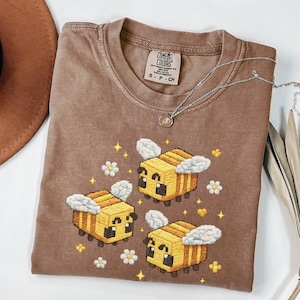 Comfort Colors Faux Patchwork Bee Sweatshirt, Pixel Art Bumblebee, Retro Gamer Hoodie, Save The Bees Crewneck, 8bit Insect Cottagecore Shirt