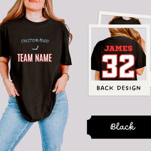 Camiseta personalizada com nome, número e logotipo do time Comfort Colors, camiseta de futebol Mom Mama, camiseta personalizada com nome do time, camiseta de futebol americano do ensino médio