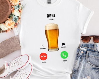 Grappige T-shirts Beer is Calling me Funny Party T-shirt nieuwigheid
