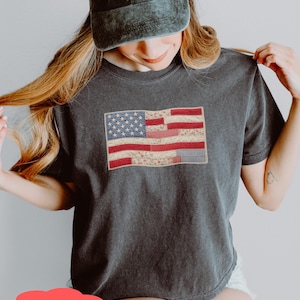 Comfort Colors  FAUX Patchwork USA Flag Boxy Tee,  Retro 4th of July Y2K Crop Top, Patriotic Y2K Boxy Tee, US Flag Oversized Cropped Tee