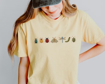 Comfort Colors Boxy T-Shirt und 1717 Sad Bug Sommer Shirt, Bug T-Shirt, Cottagecore Insekt Shirt, minimales Natur Geschenk für Sie