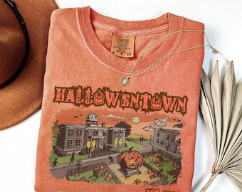 Camiseta vintage de la Universidad de Halloweentown con colores cómodos