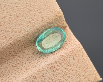 Smaragd 0.83 ct Oval - Leicht bläuliches Grün, natürlich, unbehandelt, aus Sambia