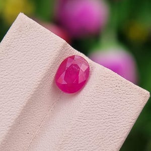 Ruby - 1.50 ct Natural Pinkish Red Untreated Afghan Oval Cut Gemstone