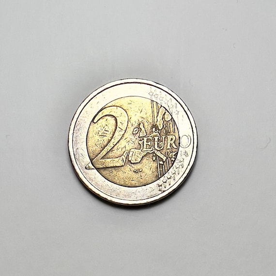 2001 Finnish Flower 2 Euro Coin, Gift, for Collector - Etsy