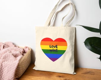 Bolsa tote de lona de algodão com estampa de coração de arco-íris "Love Wins" - Pride Accessory