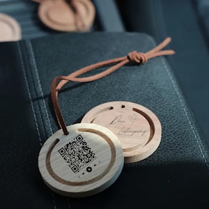 Personalisierter Holz Lufterfrischer mit QR-Code deines Lieblingssongs | Spotify Song Gravur | Geschenk fürs Auto | Individueller Anhänger