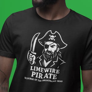Limewire Piraten T-Shirt: Lustiges Retro Piraten T-Shirt, 2000er Jahre Internet Nostalgie Geschenk