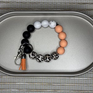 Wristlet Keychain | Leopard Print | Silicone Bead Keychain Bracelet | Keychain for Car Keys