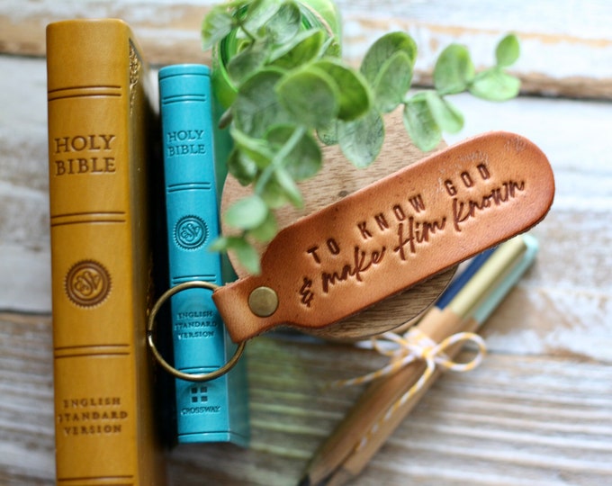 CC Essentials Ornament, Gift for Essentials Tutor, Personalized Gift - Etsy