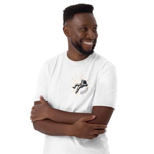 Chillin’ Astronaut – Cosmic Relaxation - Short-Sleeve Unisex T-Shirt