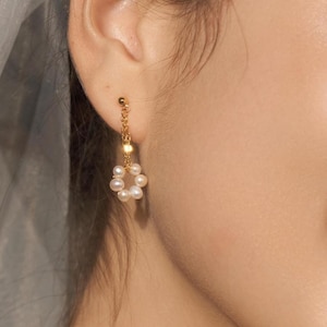 Natural Freshwater Pearl Flower Drop Earrings,Pearl Flower Earrings,Flower charm Earrings, Bridesmaid Gift for Her, Wedding Earrings Set