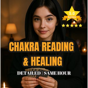 Peut inclure: Une femme en sweat à capuche noir sourit, tenant des cartes. Le texte superposé indique "CHAKRA READING & HEALING" avec "DETAILED | SAME HOUR" en dessous. Une étoile dorée avec "5.0 RATING" et cinq étoiles est en haut à droite.