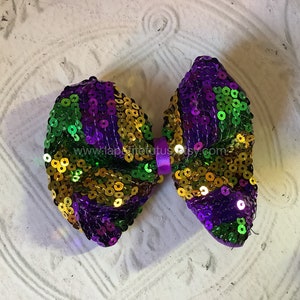 Girls Mardi Gras sequin hairbow image 1