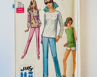 Simplicity 7690 - Round Neck Sleeveless or Long Sleeve Top - Size 16 - Bust 36 - 1960's Long Straight Pants  or Shorts -