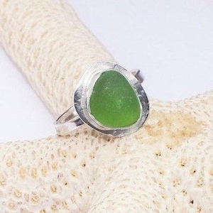 Green Sea Glass Ring, Sterling Seaglass Ring, US 6.75 Sterling Sea Glass Ring, Lake Jewelry, Sea Glass Jewelry, Lake Erie Jewelry, Lake Bott