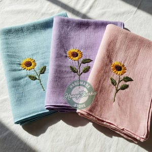 Custom Sunflower Hand Embroidered Handkerchiefs Personalized Linen Floral Embroidered Hankie For Bridesmaid Handmade Wedding Gifts