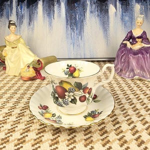 Royal Albert “Autumn Fruit” Bone China Teacup and Saucer – Vintage English Harvest Garden Pattern