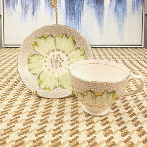 Vintage Tuscan Bone China Teacup & Saucer Set — English Floral Design