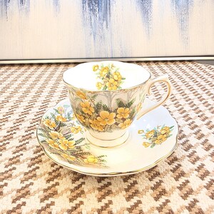 Royal Albert Teetasse & Untertasse: Vintage Bone China