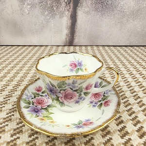 Queen’s by Rosina – English Bone China Floral Teacup & Saucer