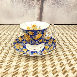 Vintage Royal Albert &quot;Glamis&quot; Bone China Teacup and Saucer Set – Classic English Floral Porcelain