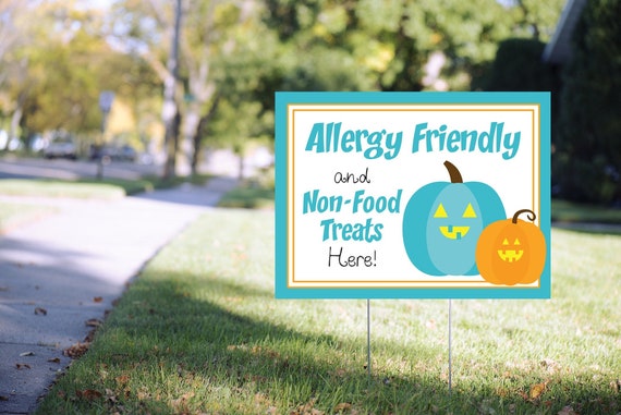 Allergy Friendly and Non Food Treats Here Trick or Treat Yard Sign