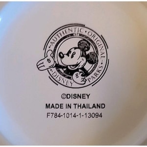 Tazza da caffè "Cup Of Magic" con coperchio di Topolino dei parchi Disney immagine 10
