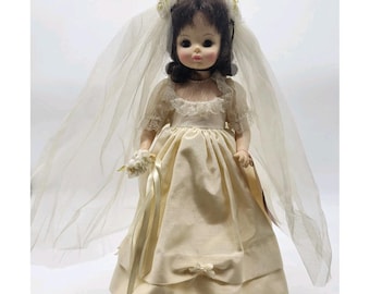 Vintage 1960's Madame Alexander  Bride Doll With Vail & Original Tag