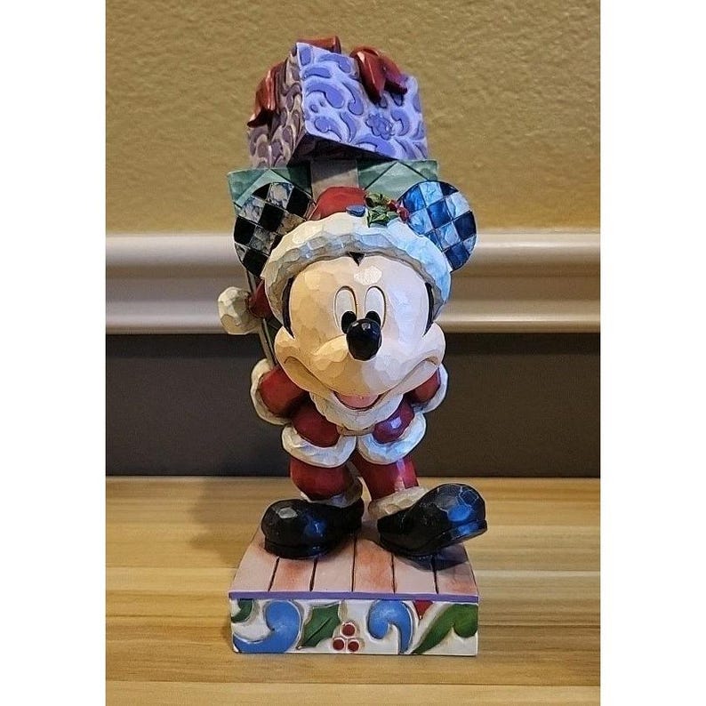 Walt Disney Showcase Jim Shore Enesco Mickey Mouse Here Comes Old St Mick Figure image 2
