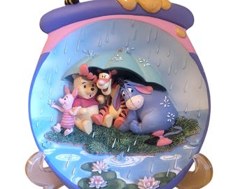 Bradford Exchange "It's Just A Small Piece Of Weather" Limited Ed Pooh Plate