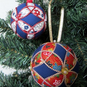 Christmas Ornament Tutorial Pattern Instructions DIY No Sew Trinity image 9