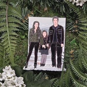 Winter Battle - &quot;Vampire Family&quot; Enamel Pin