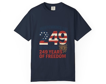 Plaggfärgad 4 juli-t-shirt: Unisex patriotisk t-shirt