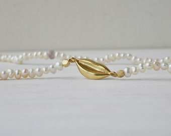 Lips pearls necklace