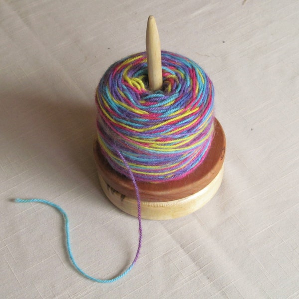 Yarn Buddy with Lazy Susan