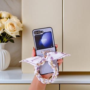 Étui de téléphone en cuir synthétique polyuréthane avec chaîne de dragonne pour Samsung Galaxy Z Flip 6 5 4 3 Flip5 Flip4 Flip3 5G Housse de protection antichoc