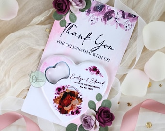 Spersonalizowany magnes z otwieraczem do butelek w kształcie serca jako prezent ślubny