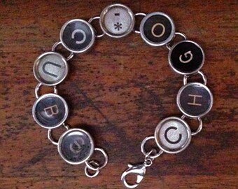 Typewriter Key Bracelet - Says CHGO*CUBS