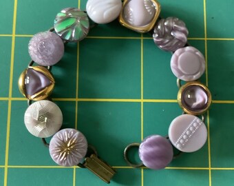 cMid 1900s Lavender Glass Button Bracelet