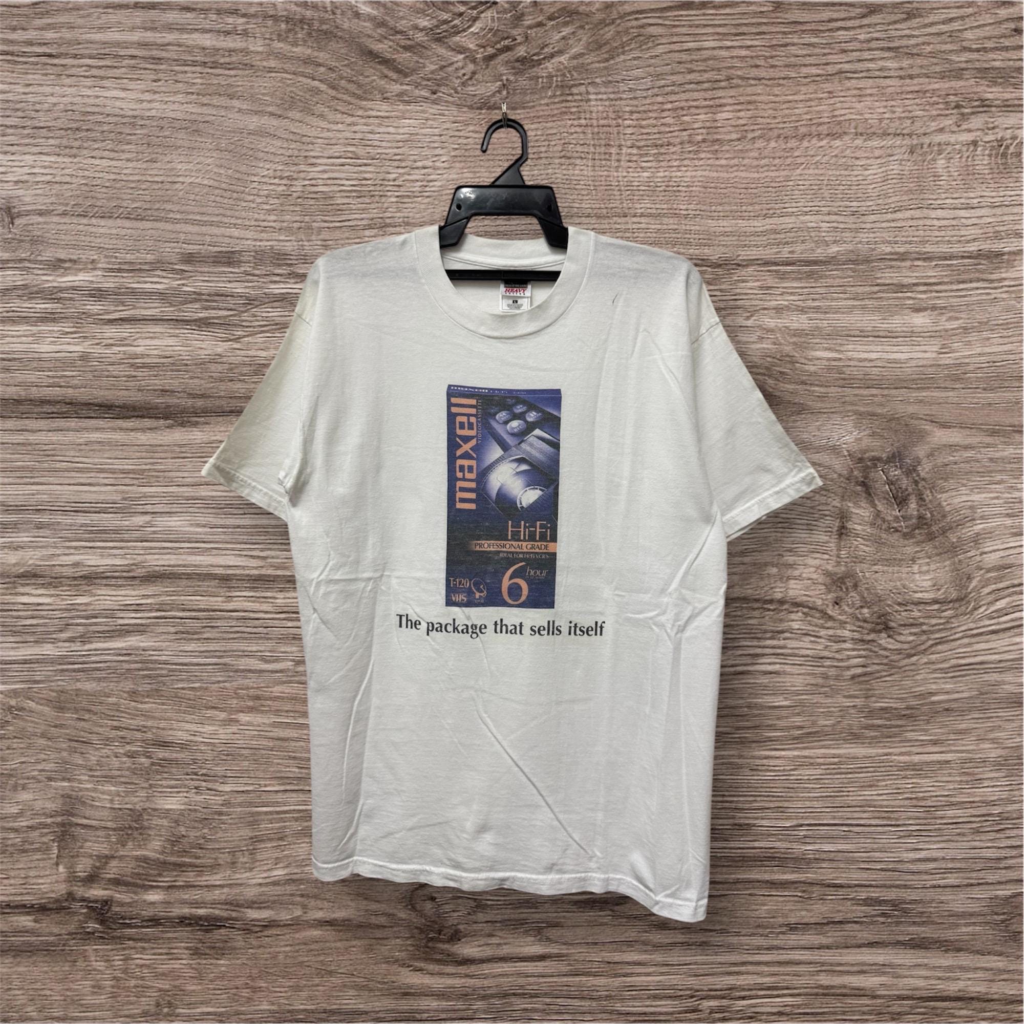 トップス MAXELL PARODY BLOWN AWAY... WHITE Altru Men's Maxell Blown Away Guy Graphic Tee White Cotton