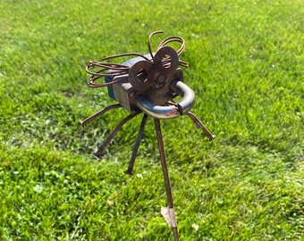 Lock Bug Recyclé Jardin Art Yard Stake Upcycle