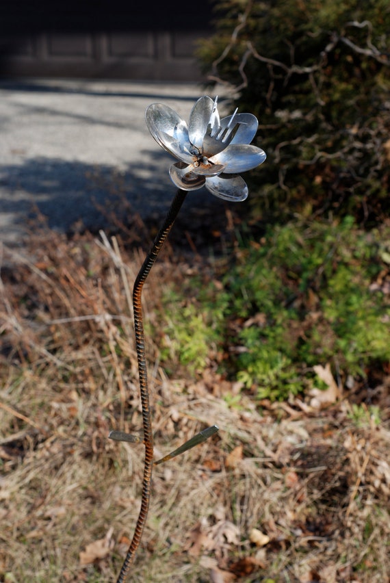 Spoon Flower Recycled Garden Yard Art Sculpture 