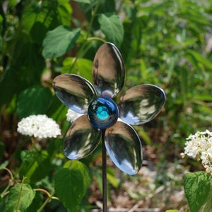 5 Spoon Recycled Flower Garden Stake Art Sculpture image 2