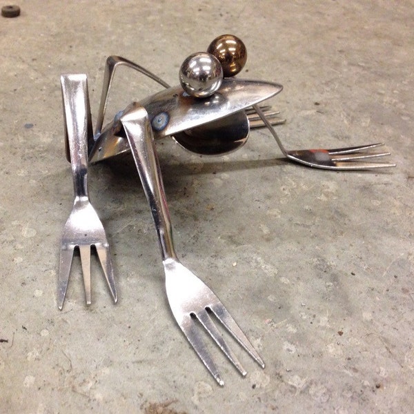 Frog Recycled Garden Art upcycle kitchen utensils