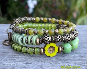 Shades of Green intertwined with Bronze - memory wire bracelet