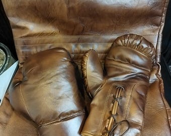 Vintage Style Leather Boxing Gloves: Sparring, MMA, Kickboxing